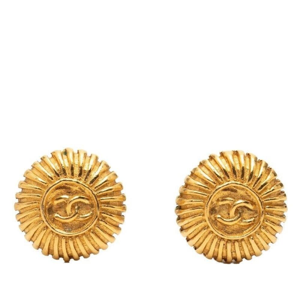 Chanel CC Logo Plated Earrings Gold
